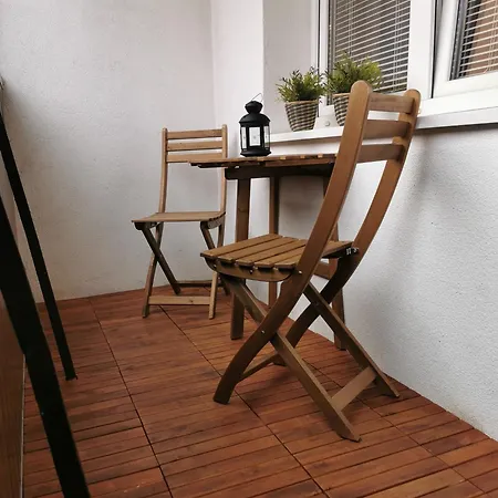 Crackedbrick Warszawa