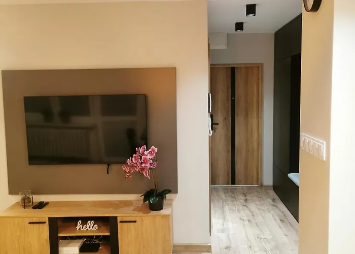 Crackedbrick Apartment